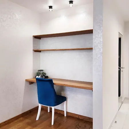 новобудова місто трав, р-н вікторії гарденс Apartment Lemberg