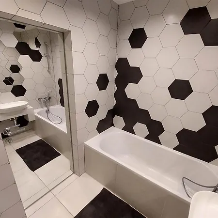 новобудова місто трав, р-н вікторії гарденс Apartment